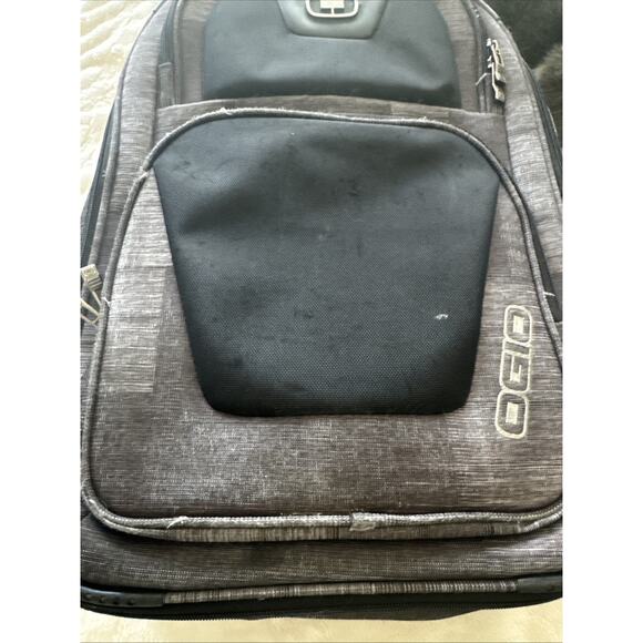 Ogio Kickstart Wheeled Rolling Suitcase/Luggage/Carry-On -22 Inches GUC - Picture 4 of 11